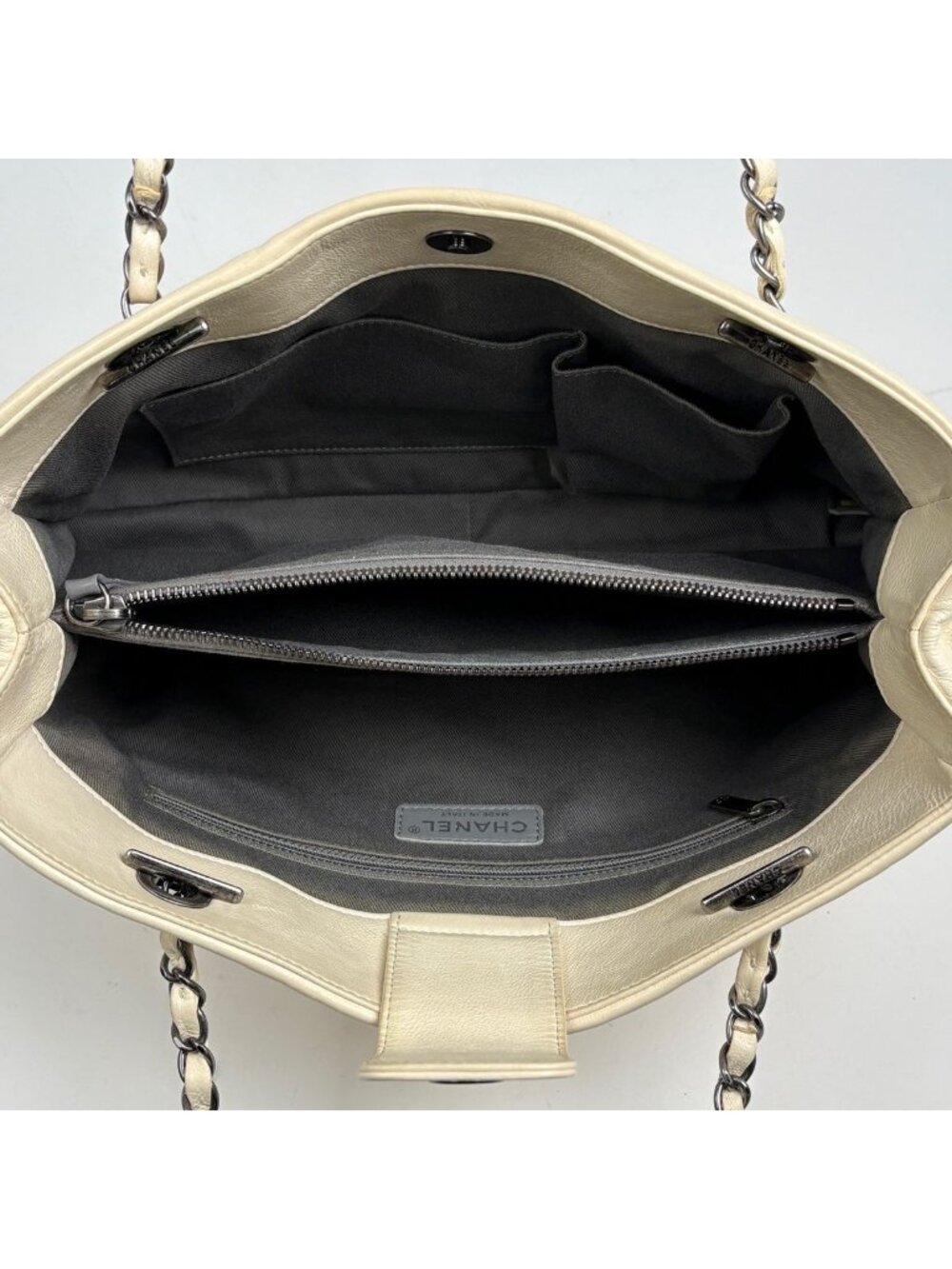 Chanel Wild Stitch Chain Tote CC Logo Leather White - Picture 14 of 15